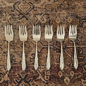 Set Of 6 Victory Silverplate Salad Forks, by Alvin From 1919